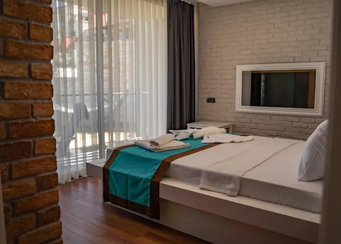 מלון Sevilla Alacati Çeşme