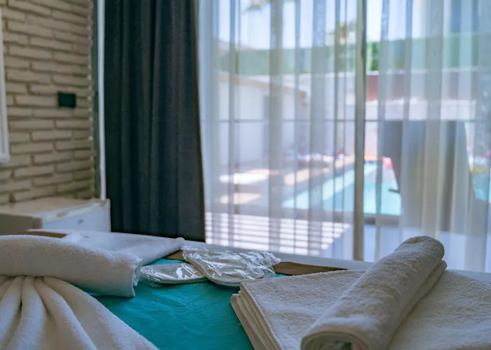 Sevilla Alacati * Çeşme